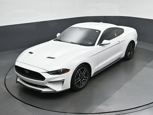 Used 2018 Ford Mustang Coupe w/ Equipment Group 101A RWD image 53