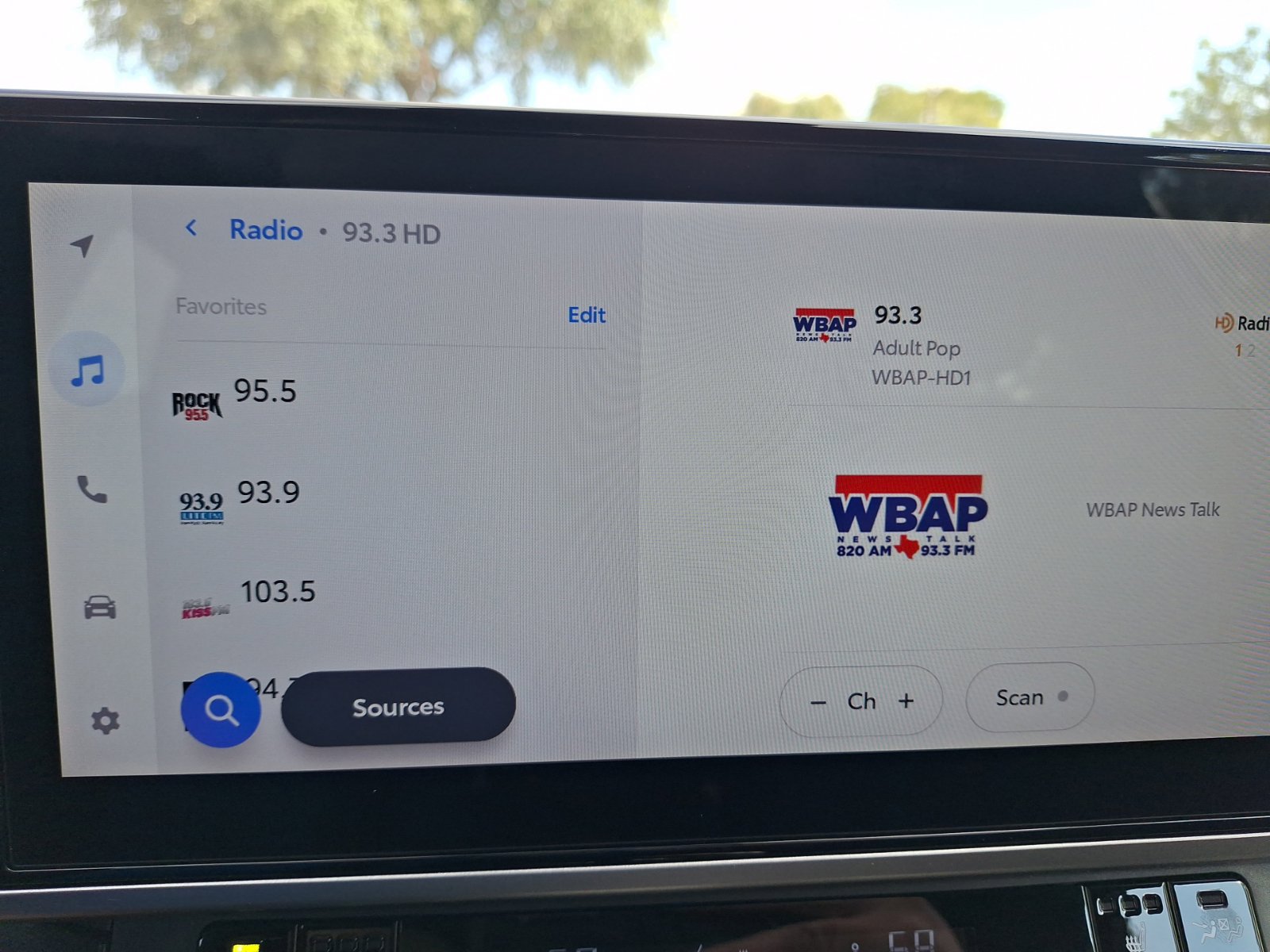 Used 2025 Toyota Camry XSE FWD image 24