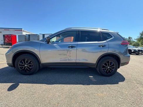 Used 2019 Nissan Rogue SV AWD/4WD image 4