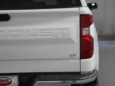 Used 2023 Chevrolet Silverado 1500 LT AWD/4WD image 10