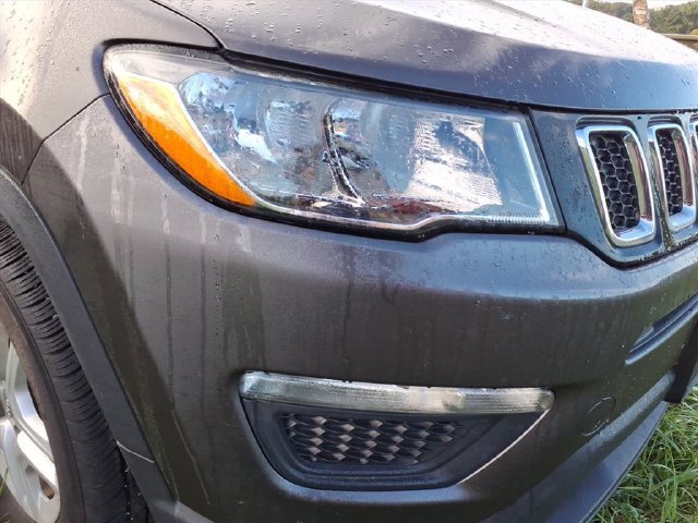 Used 2020 Jeep Compass Sport w/ Cold Weather Group AWD/4WD image 3