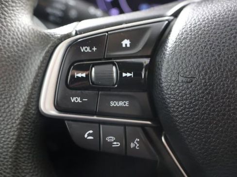 Used 2018 Honda Accord LX image 11
