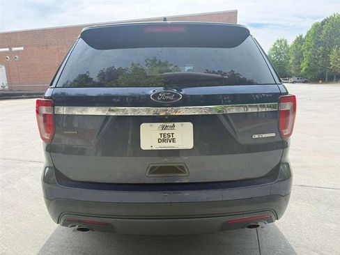 Used 2016 Ford Explorer FWD image 3