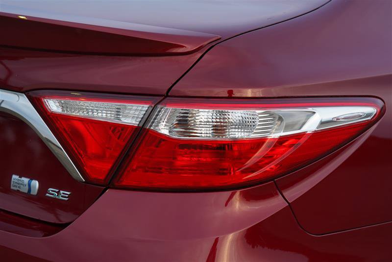 Used 2017 Toyota Camry SE w/ Moonroof Package FWD image 25