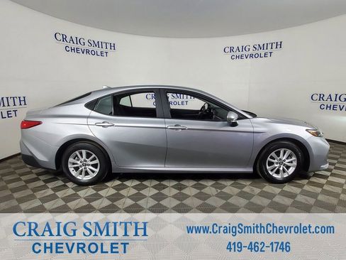 Used 2025 Toyota Camry LE image 22