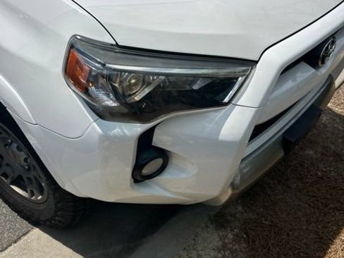 Used 2019 Toyota 4Runner TRD Off-Road AWD/4WD image 5