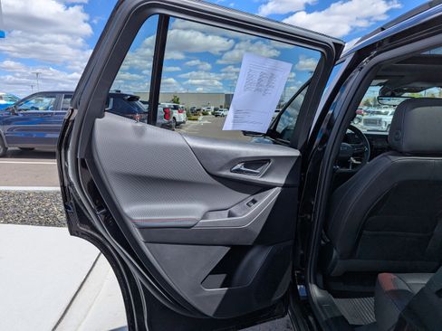 Certified 2026 Chevrolet Equinox RS w/ Convenience Package III image 33