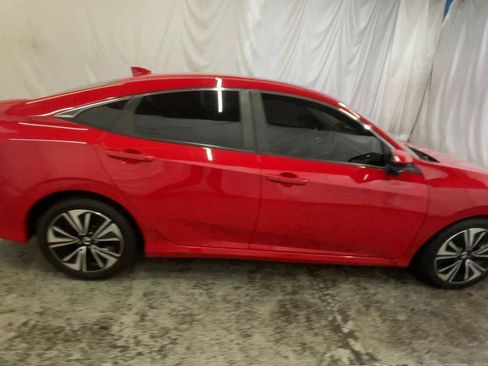 Used 2018 Honda Civic EX-T image 9