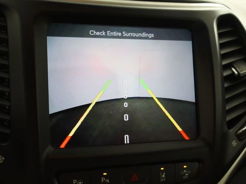 Used 2016 Jeep Cherokee Limited w/ Luxury Group image 33