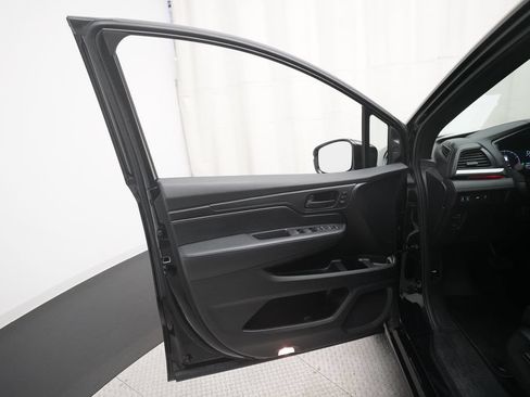 Used 2025 Honda Odyssey Sport-L image 29