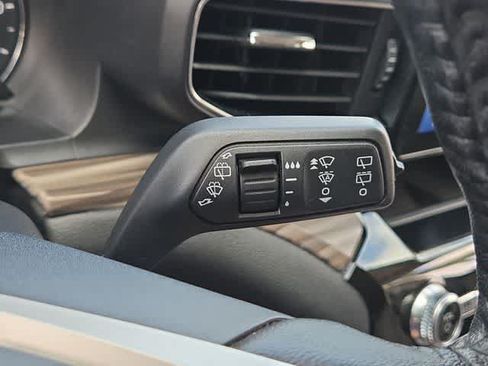 Used 2021 Ford Explorer Limited RWD image 25