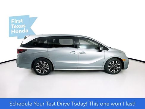 New 2026 Honda Odyssey Elite image 9
