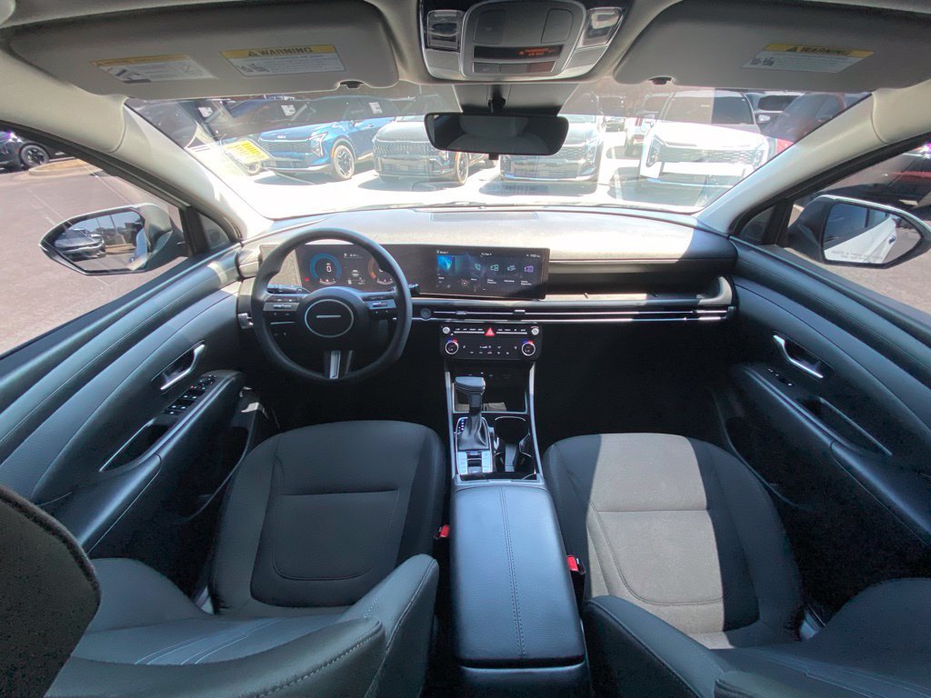 Used 2025 Hyundai Tucson SEL FWD image 19