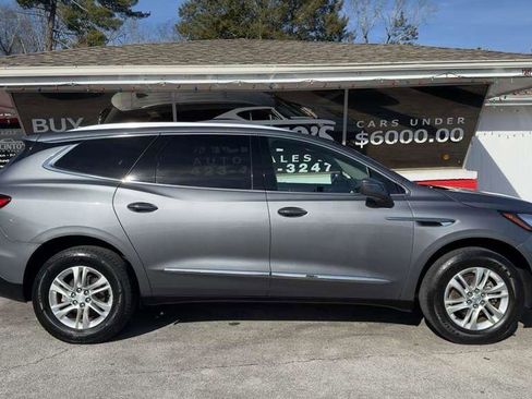 Used 2020 Buick Enclave Essence image 4