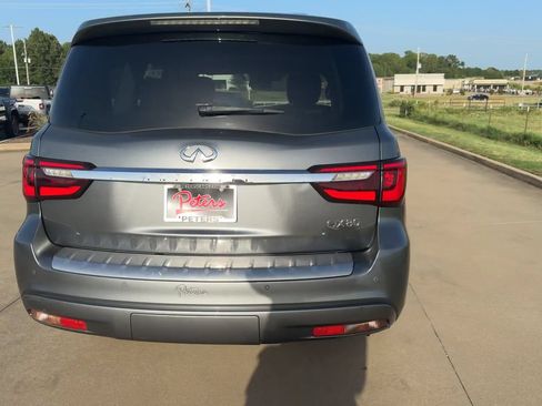 Used 2019 INFINITI QX80 Luxe w/ All-Season Package RWD image 8