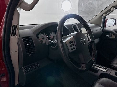 Used 2016 Nissan Frontier PRO-4X w/ Pro-4x Luxury Package image 9