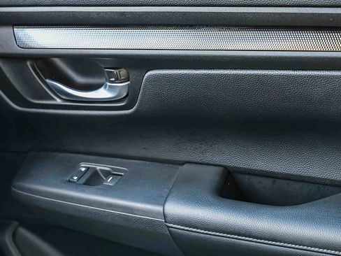 Used 2023 Honda CR-V EX image 17