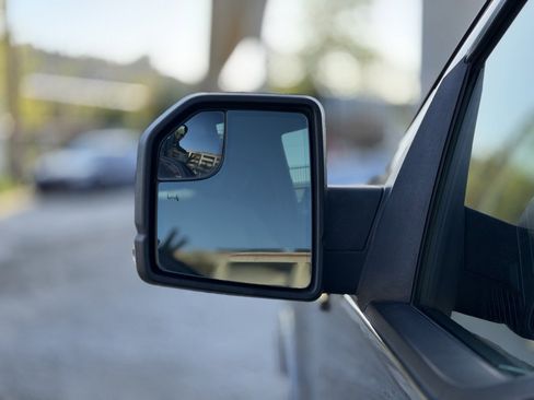 Used 2016 Ford F150 XLT w/ Equipment Group 302A Luxury image 12