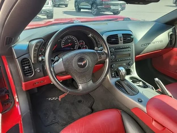 Used 2007 Chevrolet Corvette Convertible w/ Preferred Equipment Group RWD image 4
