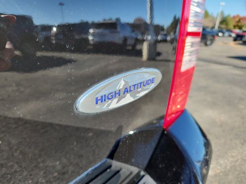 Used 2016 Jeep Patriot High Altitude image 24