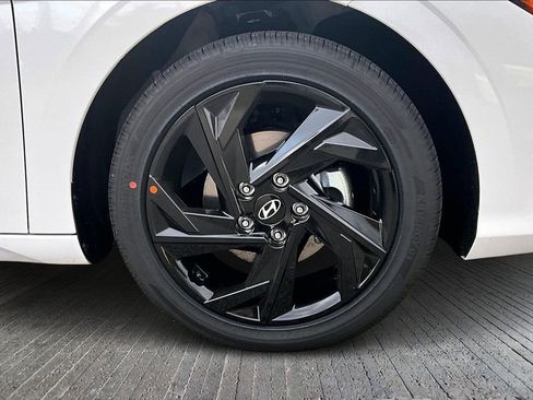 New 2026 Hyundai Elantra SEL Sport Premium FWD image 13