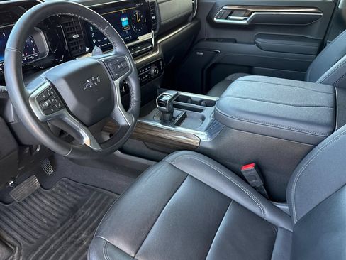 Used 2023 Chevrolet Silverado 1500 RST w/ Convenience Package II AWD/4WD image 5