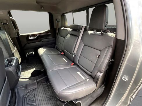Used 2025 Chevrolet Silverado 1500 LT Trail Boss w/ Convenience Package II AWD/4WD image 25