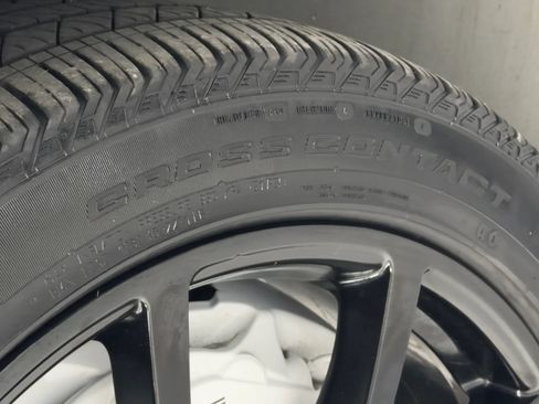 Used 2020 Porsche Cayenne Turbo AWD/4WD image 49