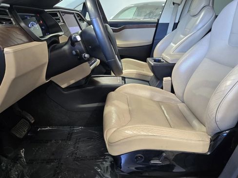 Used 2016 Tesla Model X 90D image 13