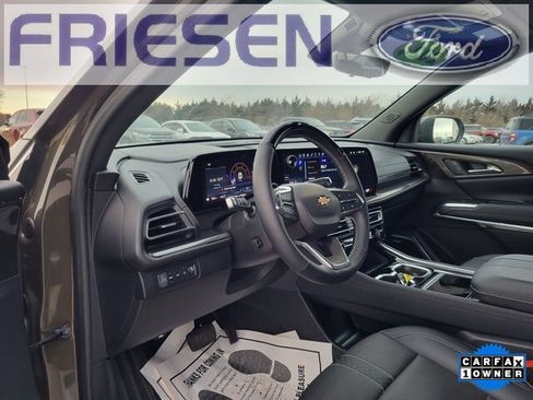 Used 2024 Chevrolet Traverse RS image 15