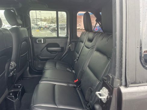Used 2020 Jeep Wrangler Unlimited Sport S image 24