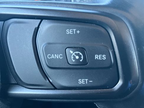 Used 2021 Jeep Wrangler Unlimited Sport AWD/4WD image 18