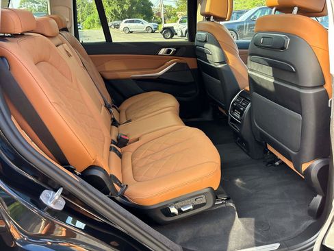 Used 2023 BMW X7 xDrive40i w/ Premium Package AWD/4WD image 18