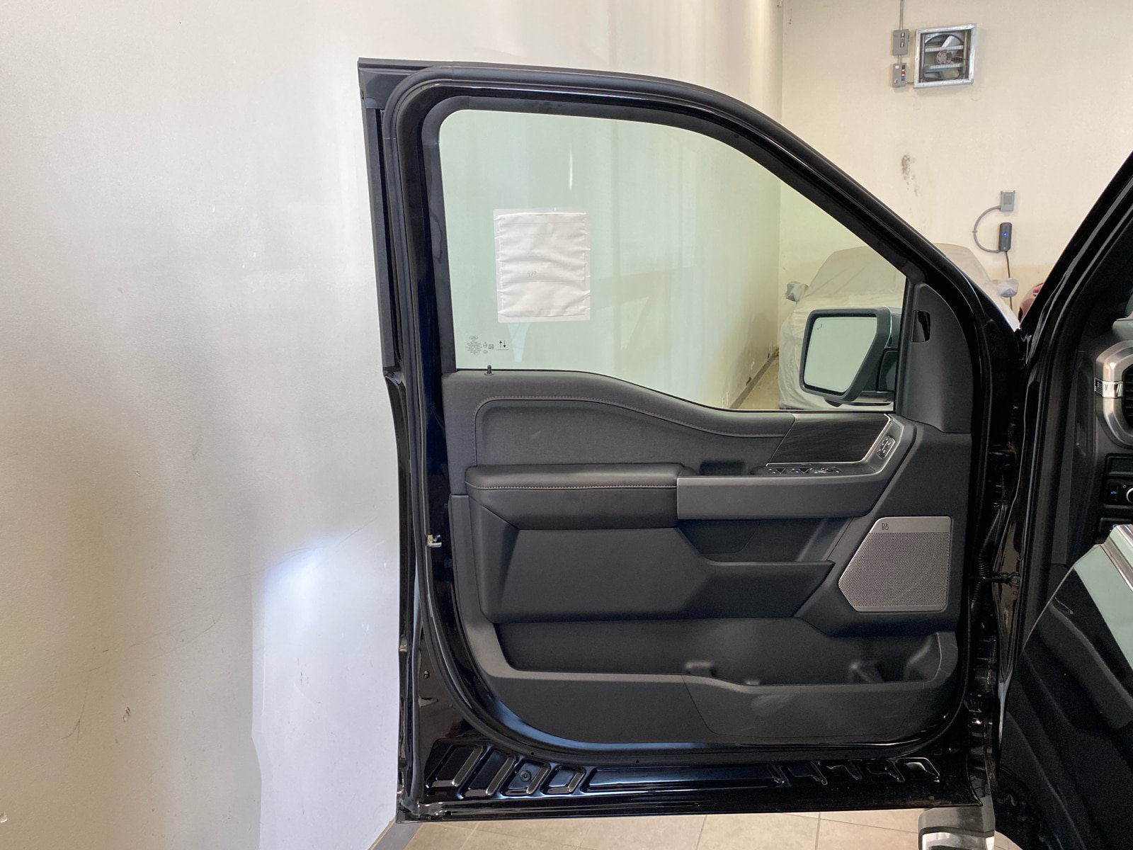 New 2026 Ford F150 Lariat w/ Equipment Group 502A High AWD/4WD image 15