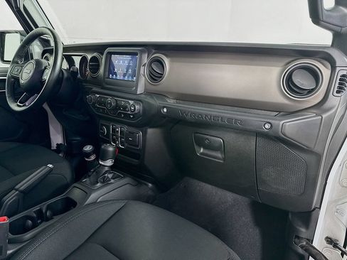 Used 2020 Jeep Wrangler Unlimited Sport AWD/4WD image 35