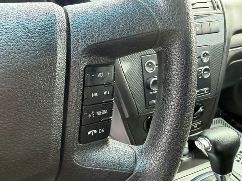 Used 2009 Ford Fusion SE FWD image 20