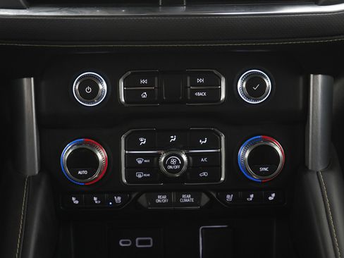 Used 2022 GMC Yukon SLT AWD/4WD image 20
