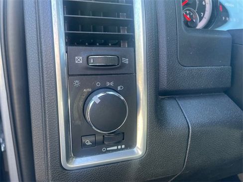 Used 2024 RAM 1500 Classic Warlock image 18