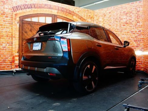 Certified 2025 Nissan Kicks SR AWD/4WD image 8