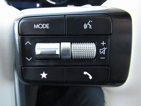 Used 2025 Hyundai Santa Fe Calligraphy image 18