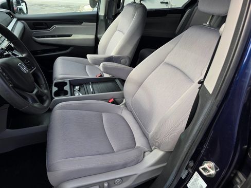 Used 2019 Honda Odyssey EX image 11