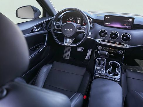 Used 2022 Kia Stinger GT-Line RWD image 29
