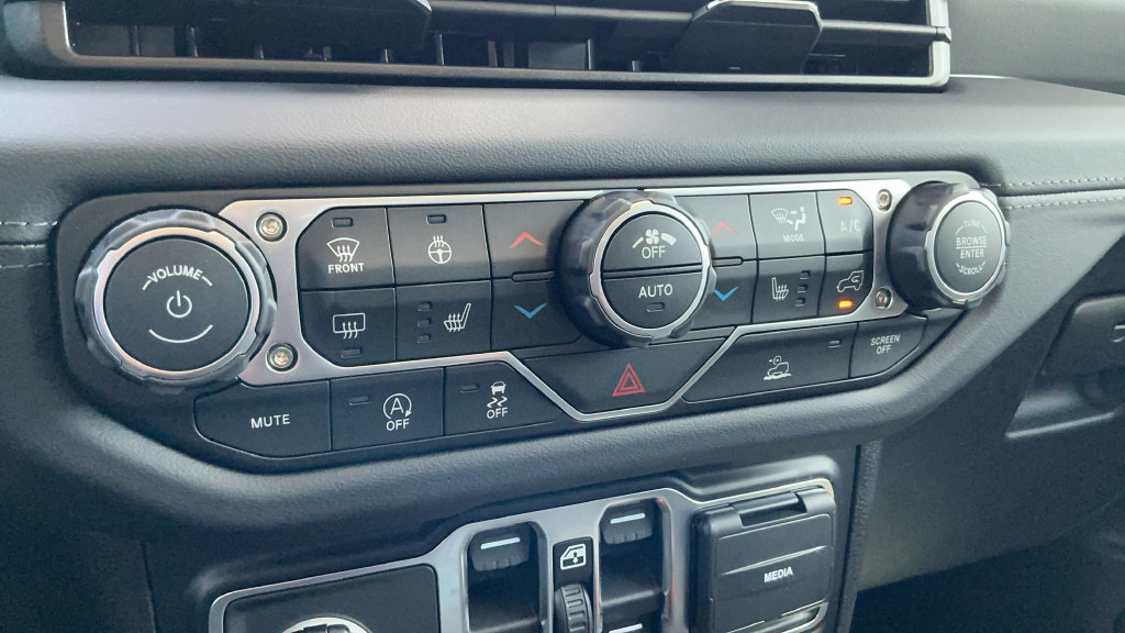 New 2026 Jeep Gladiator Sport AWD/4WD image 15