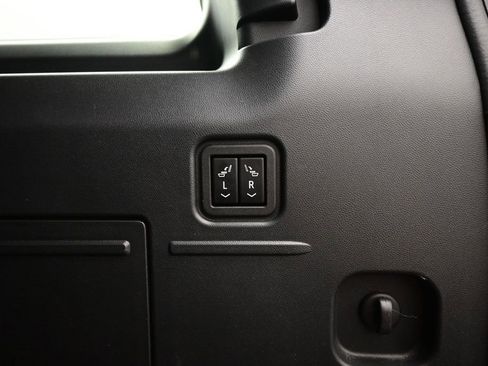 Used 2024 GMC Hummer EV 2X w/ LPO, Roof Cross Rail Package AWD/4WD image 37