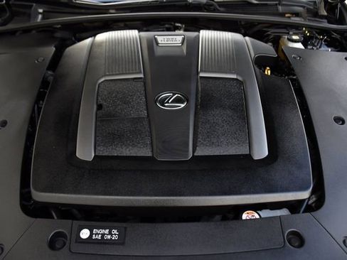 Used 2023 Lexus LS 500 RWD image 36