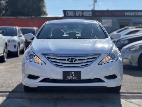 Used 2012 Hyundai Sonata GLS w/ Popular Equipment Pkg FWD image 2