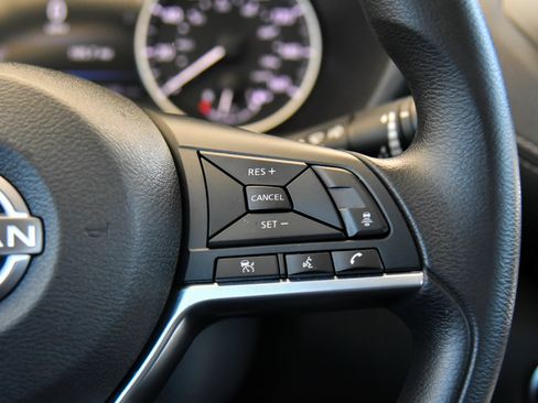 Used 2024 Nissan Sentra SV FWD image 26