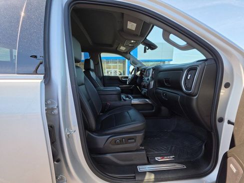 Used 2022 Chevrolet Silverado 2500 LTZ w/ LTZ Plus Package image 15