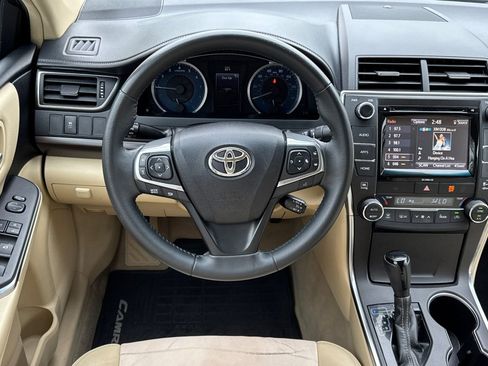 Used 2017 Toyota Camry XLE w/ Convenience Package FWD image 15