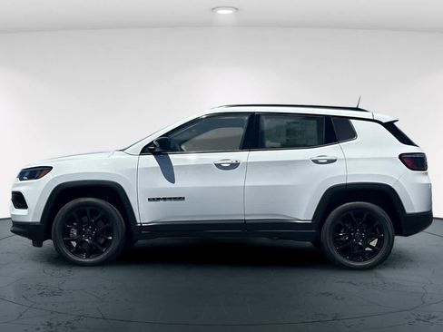 New 2026 Jeep Compass Latitude AWD/4WD image 9